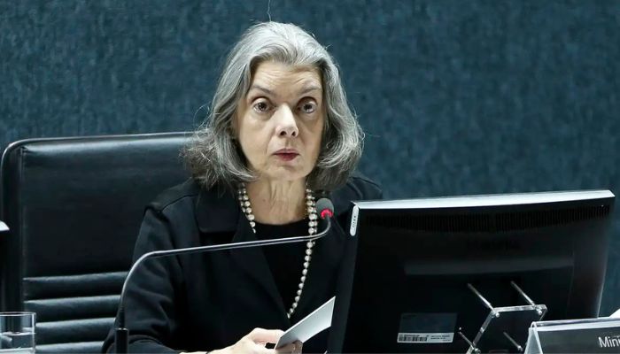  Cármen Lúcia apresenta regras para atuação de juízes nas eleições 